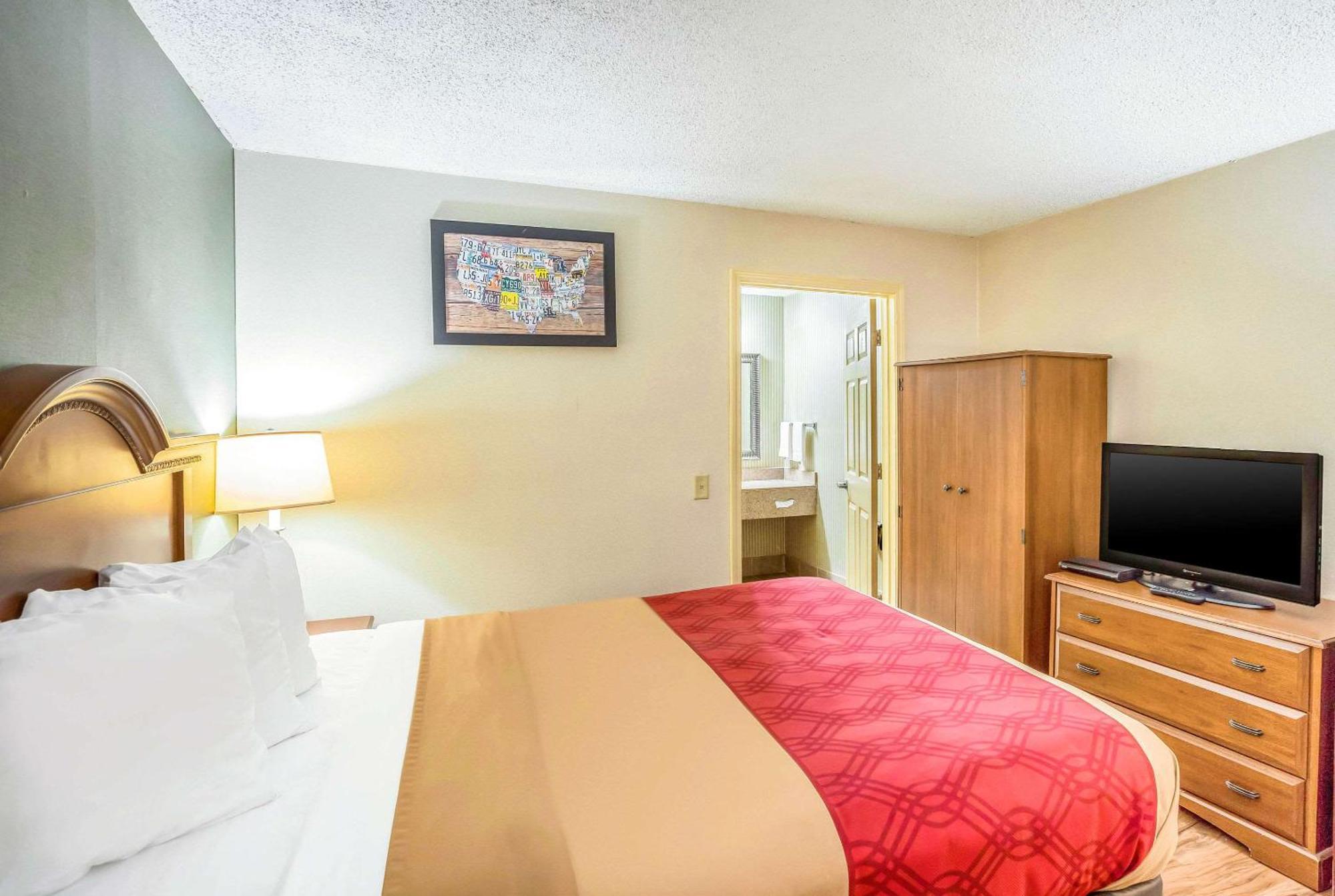 Econo Lodge Huntington - Barboursville University Area Екстер'єр фото
