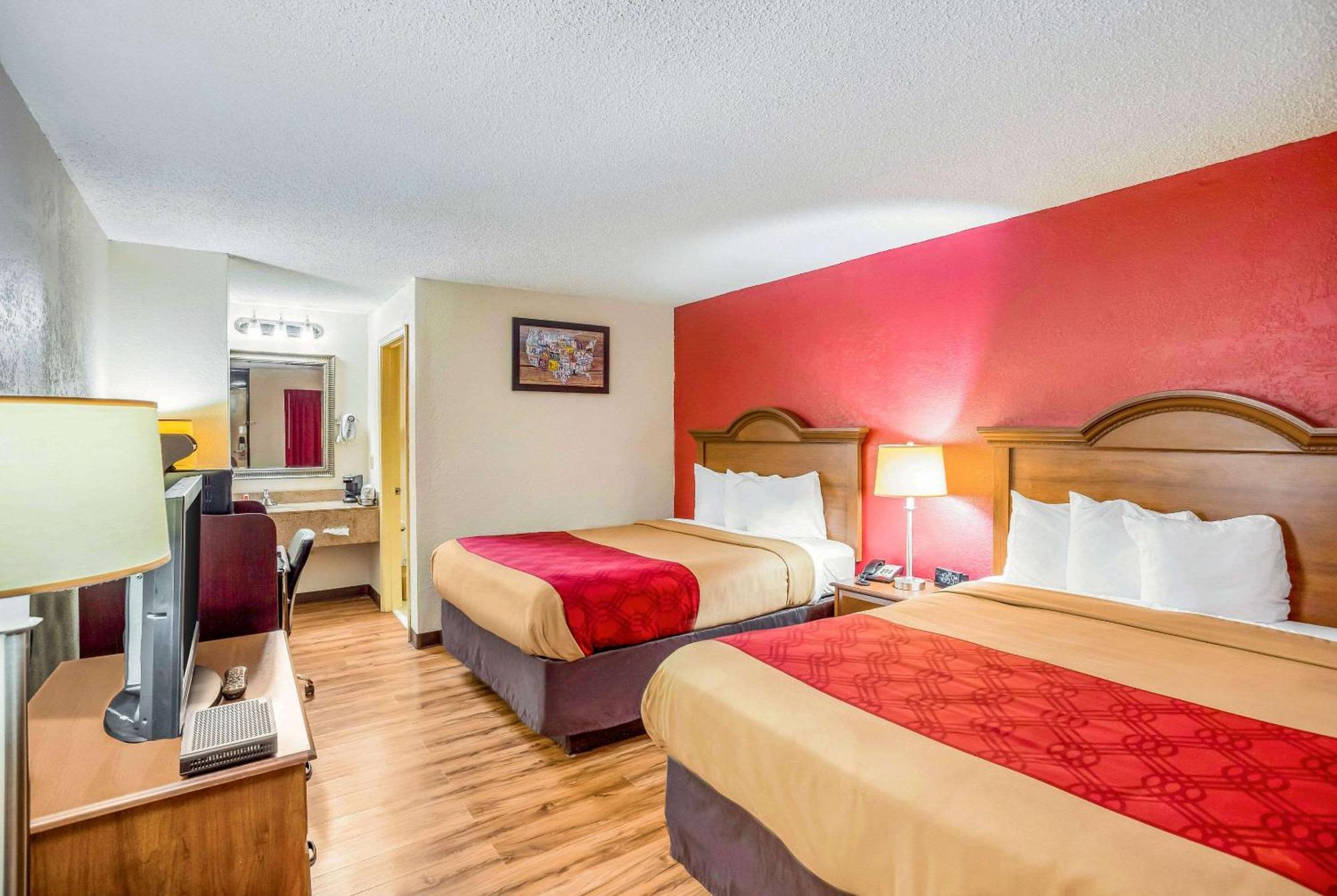 Econo Lodge Huntington - Barboursville University Area Екстер'єр фото
