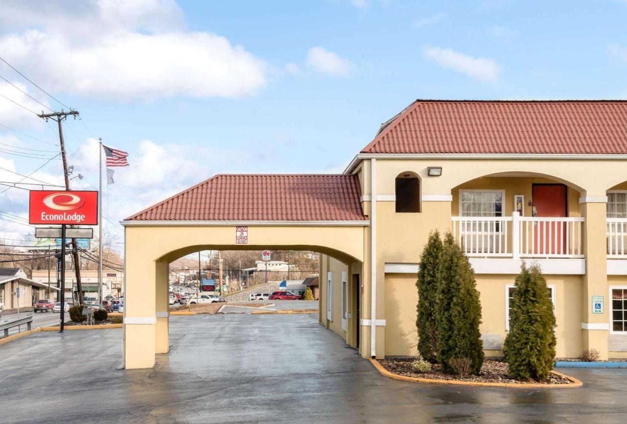 Econo Lodge Huntington - Barboursville University Area Екстер'єр фото